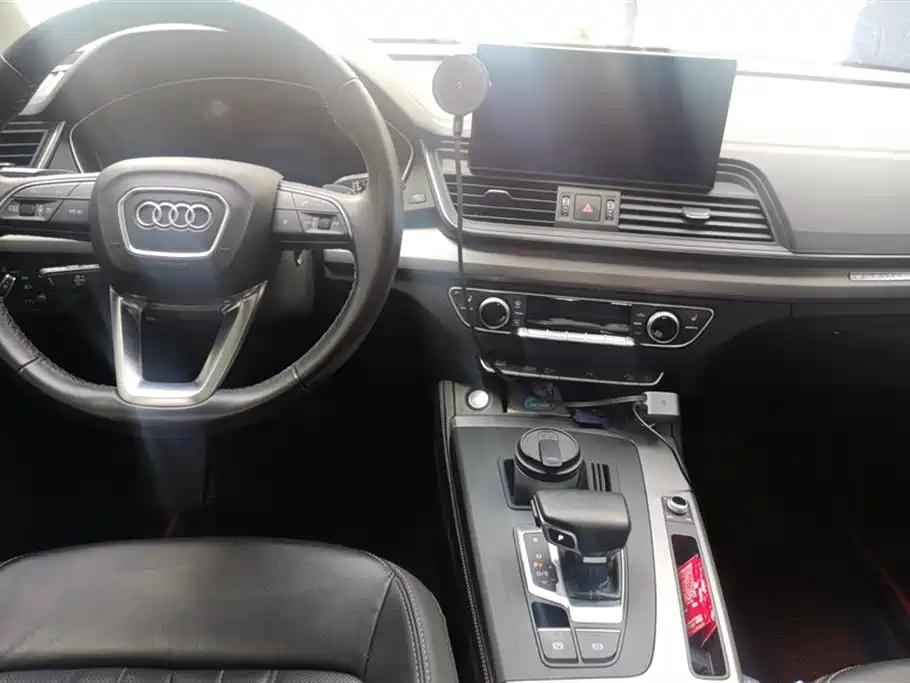 Audi Q5L 2022 — фото 12