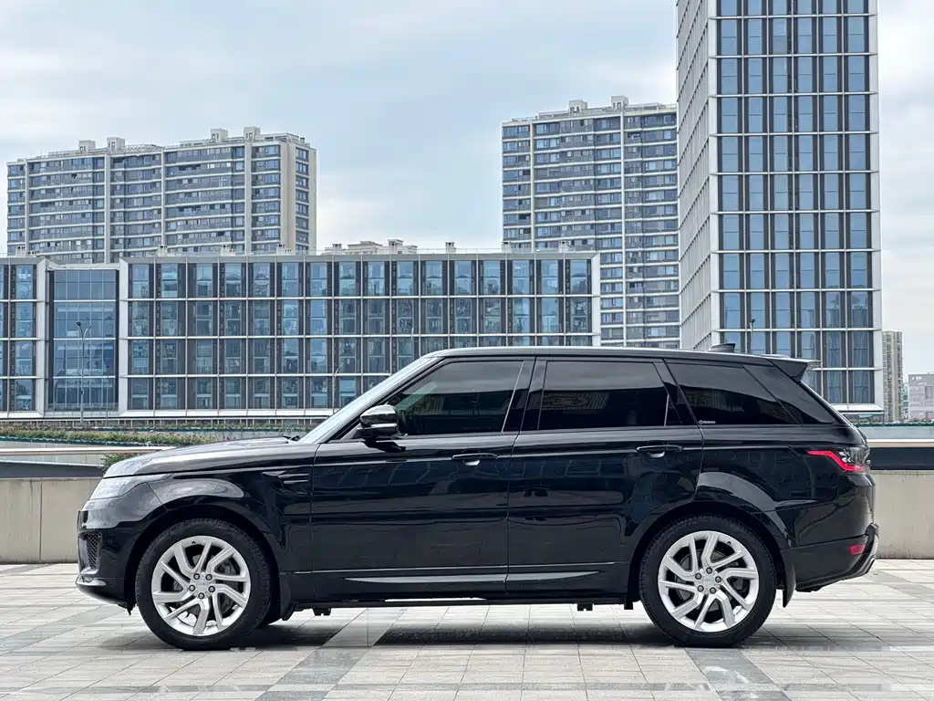Land Rover Sport 2020 — фото 11