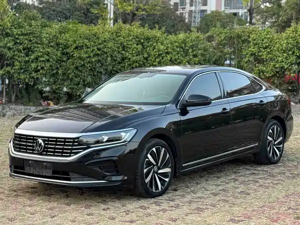 Volkswagen Passat 2022