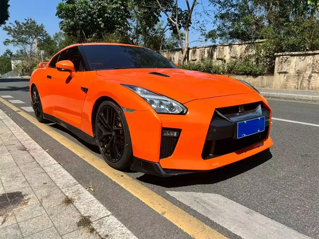 Nissan GT-R 2017 — фото 3