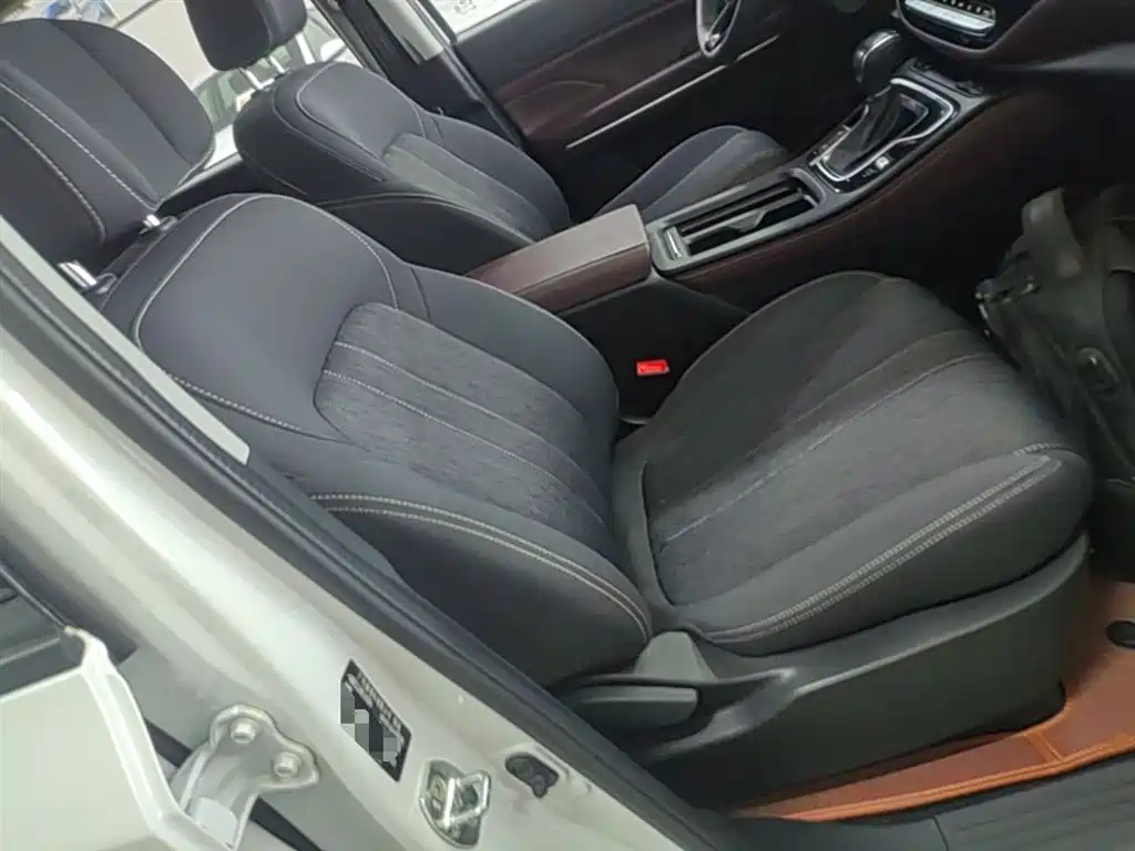 GAC Motor Trumpchi M6 2023 — фото 25