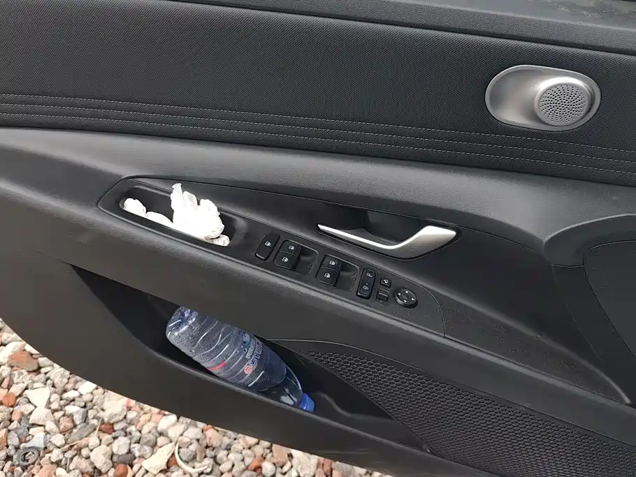 Hyundai Elantra 2021