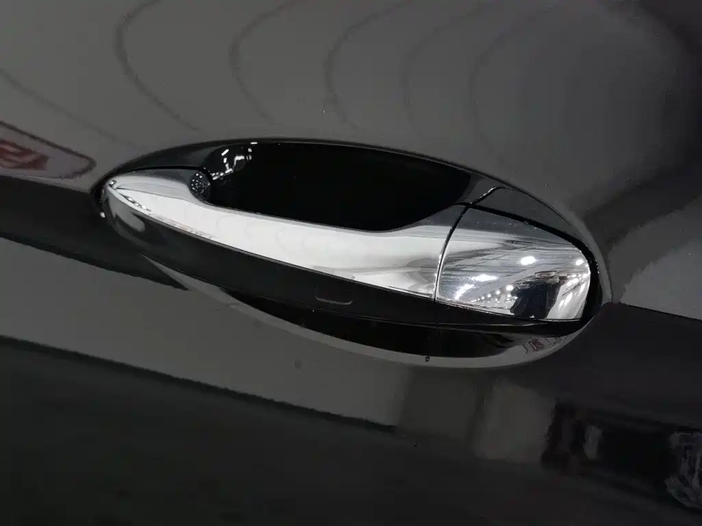 Mercedes-Benz E-Class 2023 — фото 18