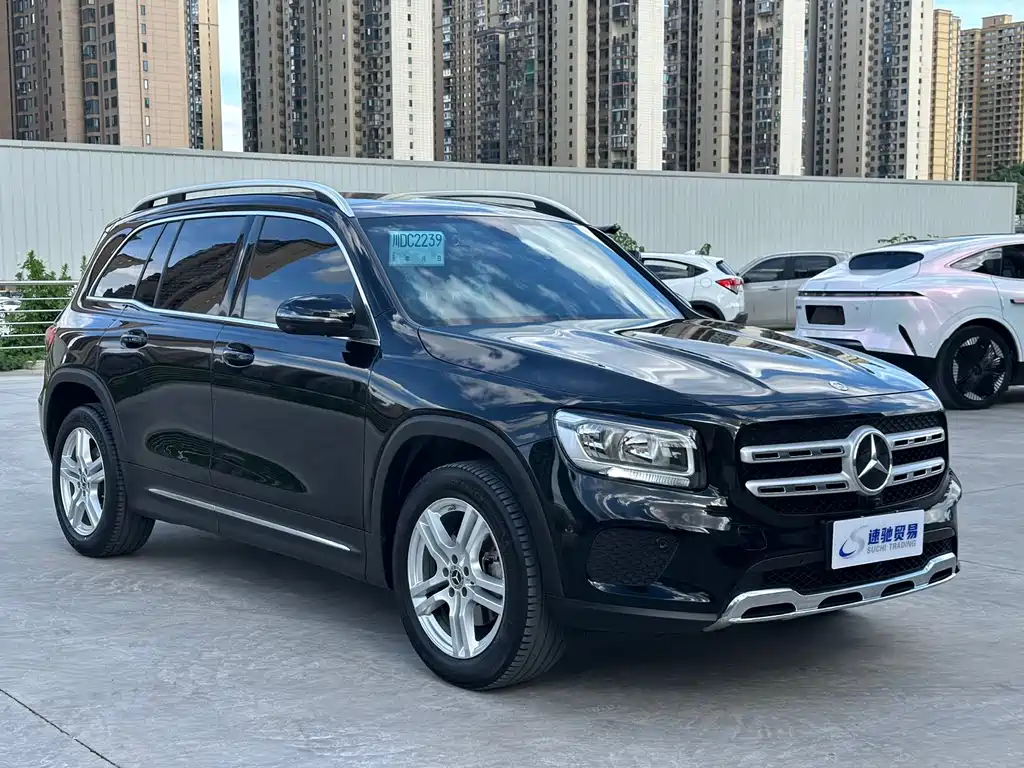 Mercedes-Benz GLB 2021