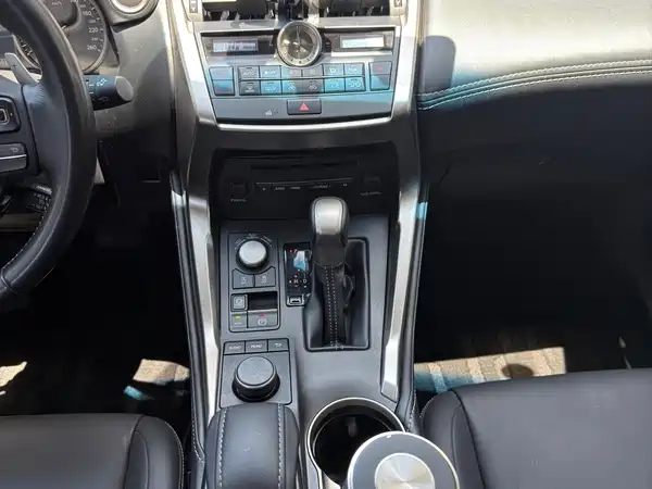 Lexus NX 2016