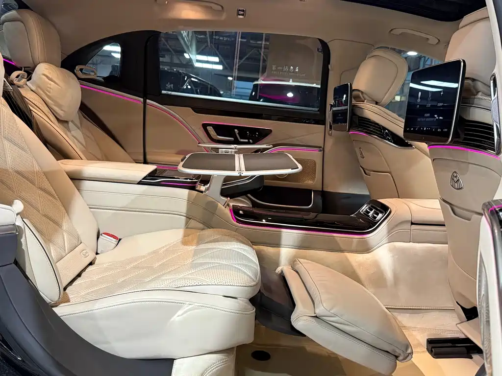 Mercedes-Benz Maybach S-Class 2022 — фото 11