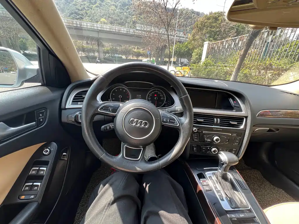 Audi A4L 2013 — фото 23