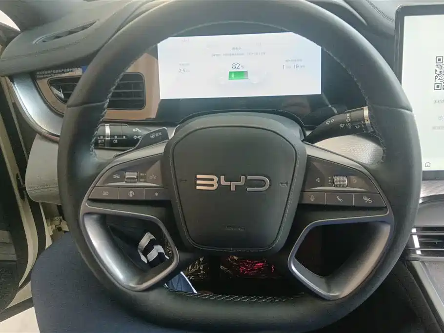 BYD Seal 07 DM-i 2025 — фото 15