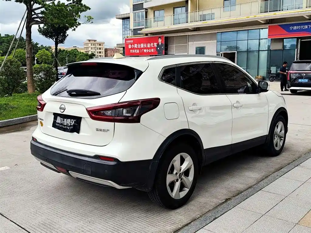 Nissan Qashqai 2023 — фото 8