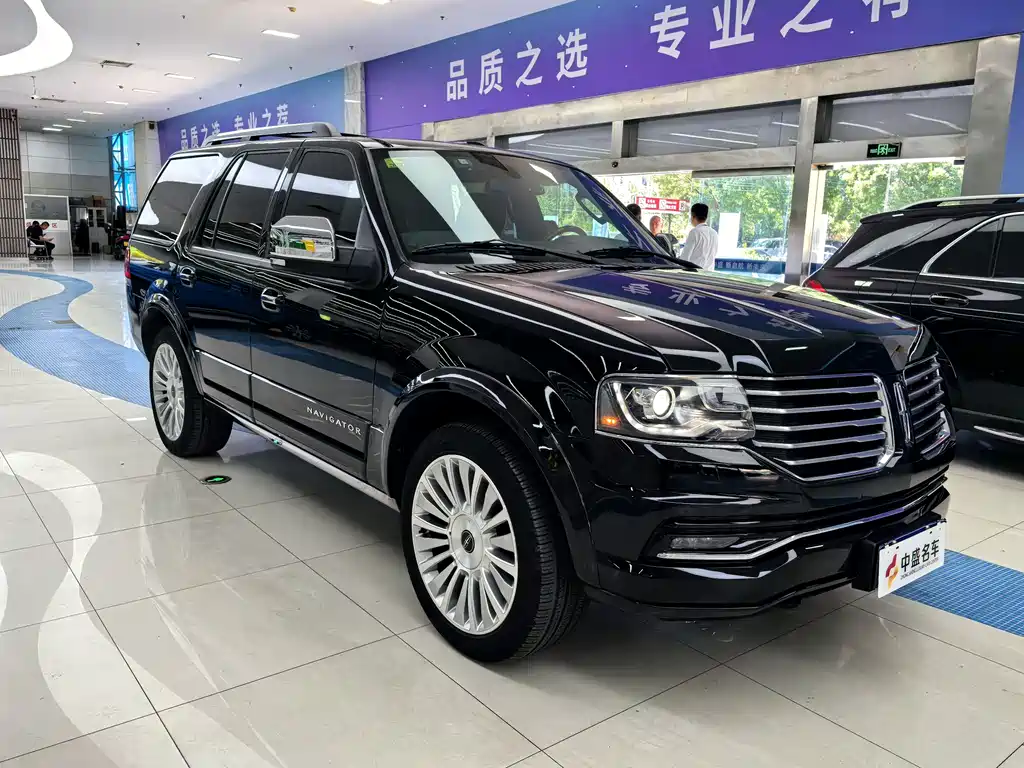 Lincoln Navigator 2016