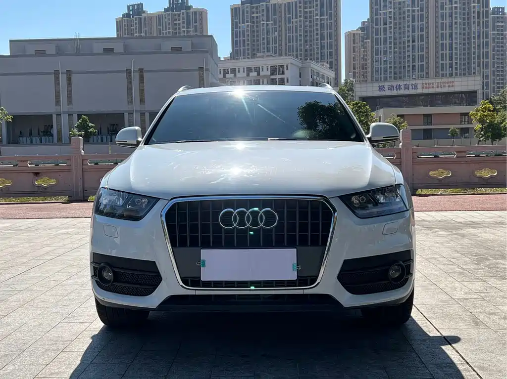 Audi Q3 2015 — фото 2