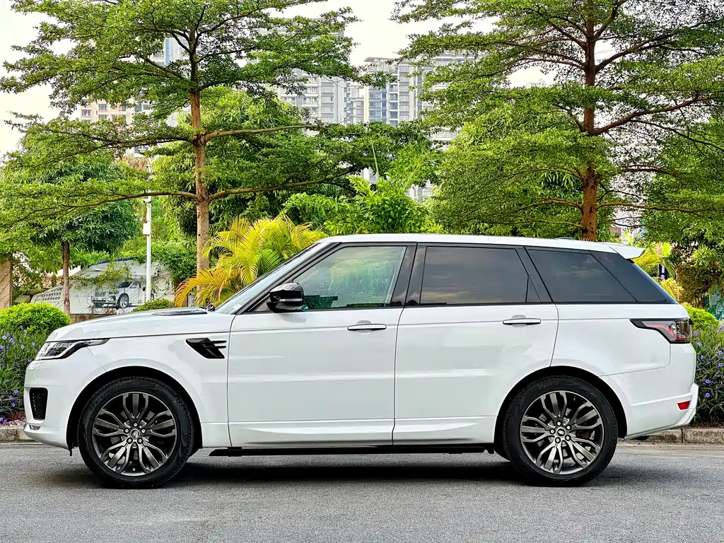 Land Rover Range Rover Sport 2014 — фото 3