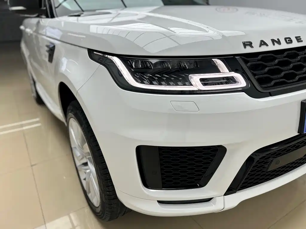 Land Rover Sport 2019 — фото 23