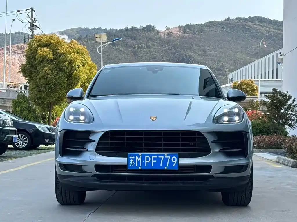 Porsche Macan 2021 — фото 2