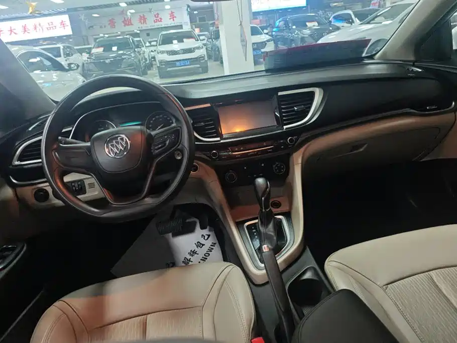 Buick Excelle 2017 — фото 12