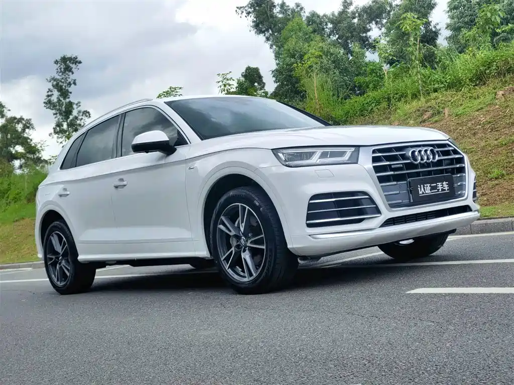 Audi Q5L 2021 — фото 3
