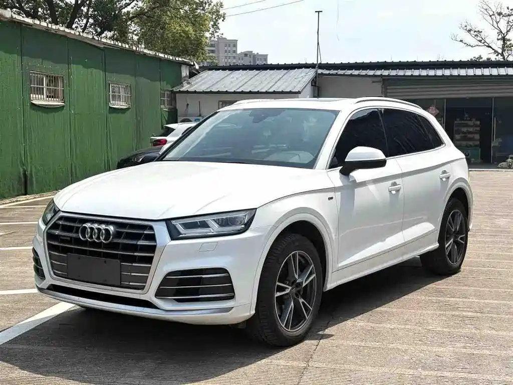 Audi Q5L 2020 — фото 2