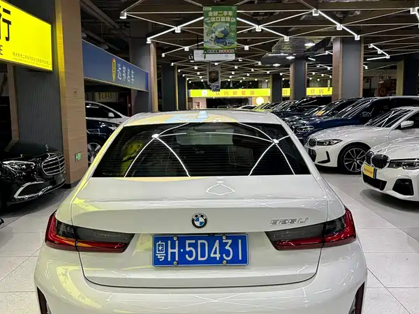 BMW 3 Series 2023