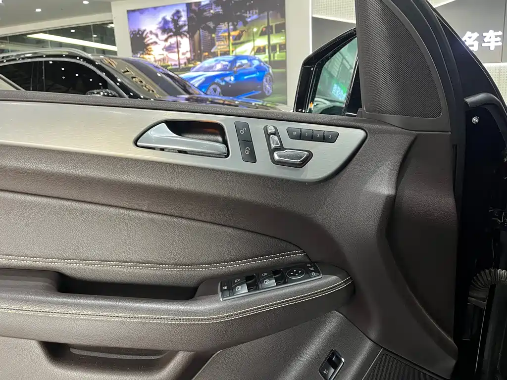 Mercedes-Benz GLE 2019 — фото 8