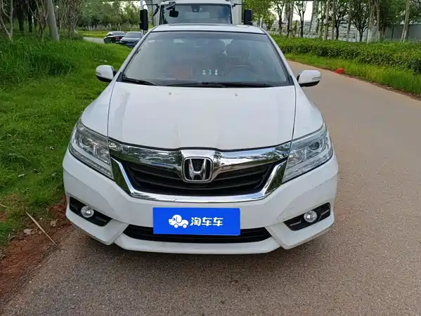 Honda Crider 2015