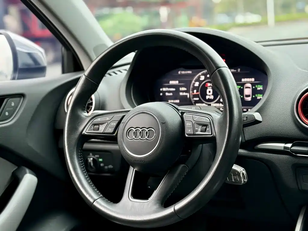 Audi A3 2019 — фото 17