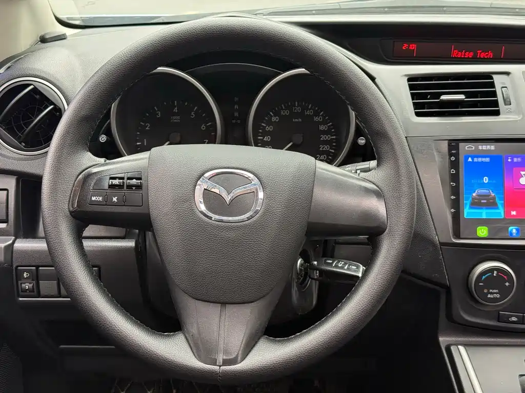 Mazda 5 2012 — фото 12