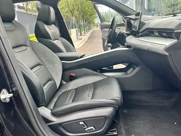 Geely Xingrui 2023