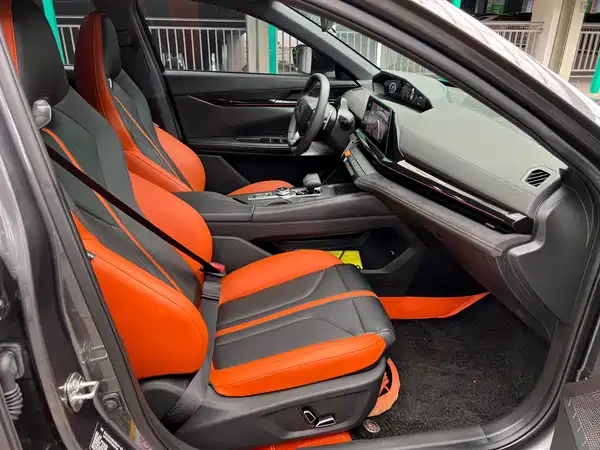 Changan UNI-V 2024