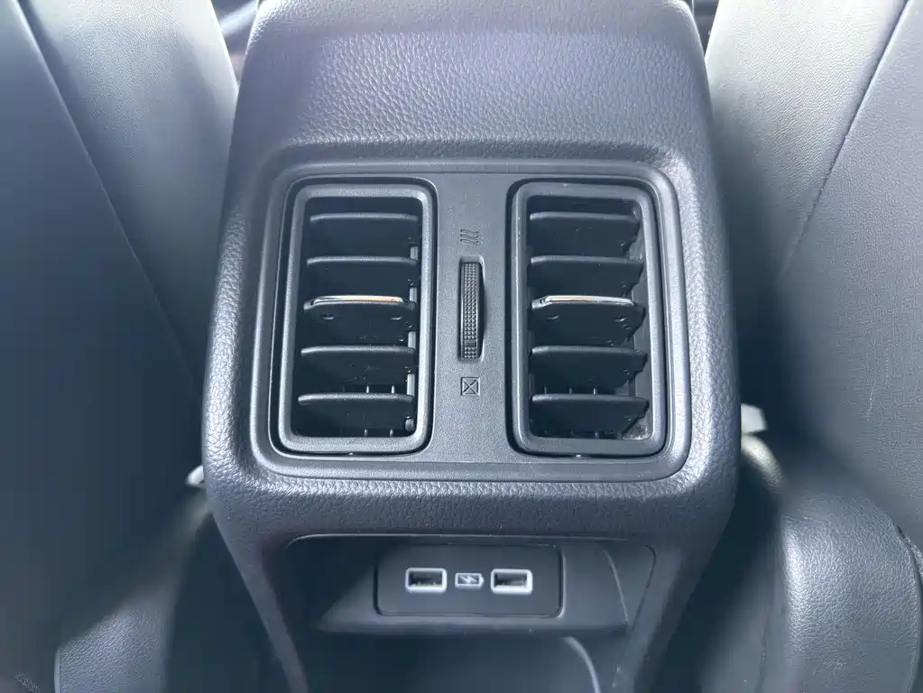 Honda Vezel 2024 — фото 10