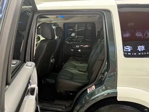 Land Rover Discovery 2015