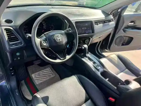 Honda Vezel 2015