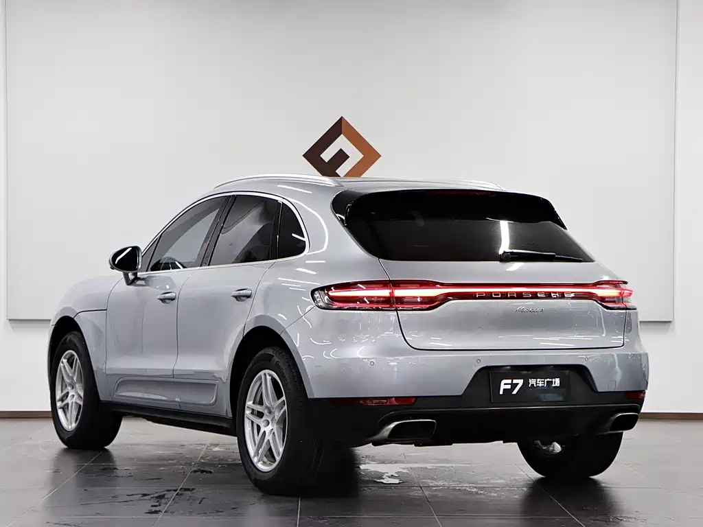 Porsche Macan 2021 — фото 4