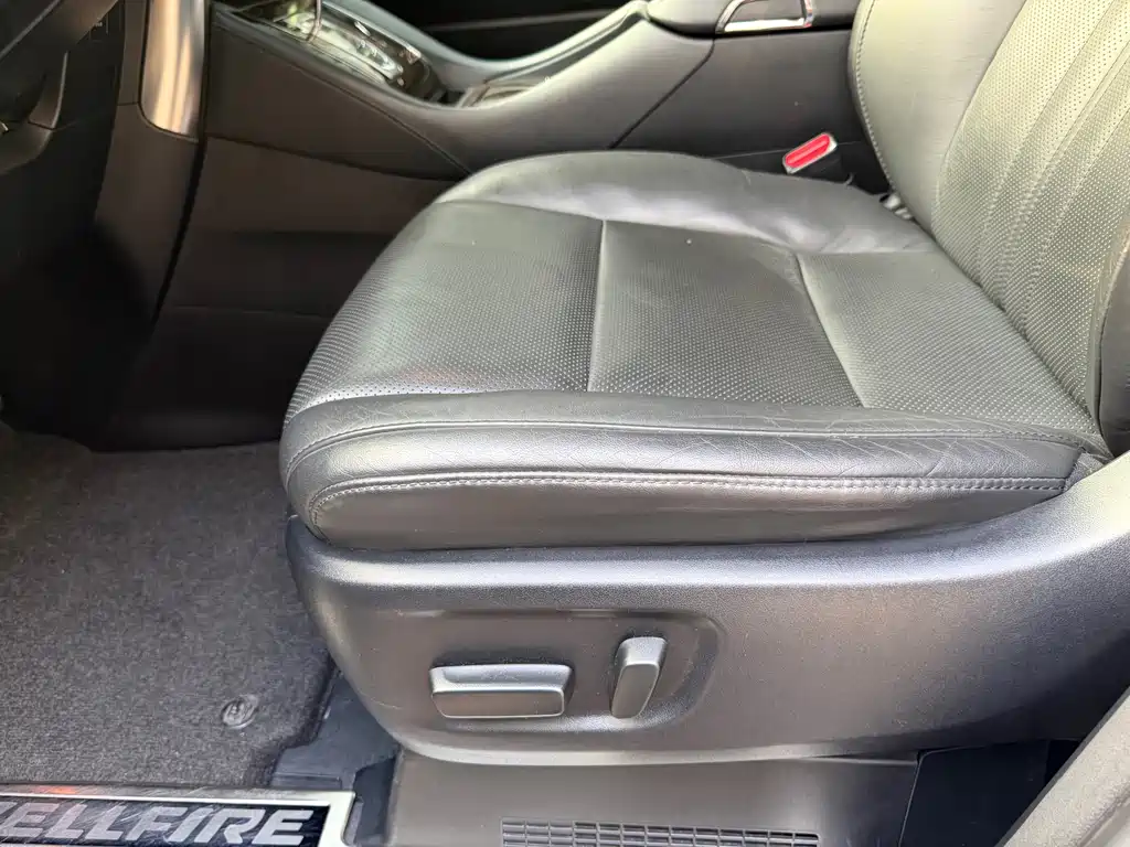 Toyota Vellfire 2019 — фото 15
