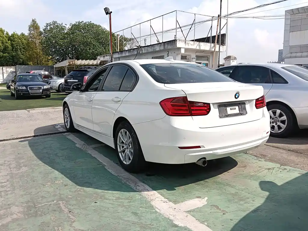 BMW 3 Series 2013 — фото 16