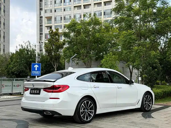 BMW 6 Series GT 2021