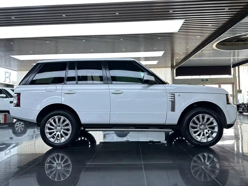 Land Rover Range Rover 2012 — фото 4