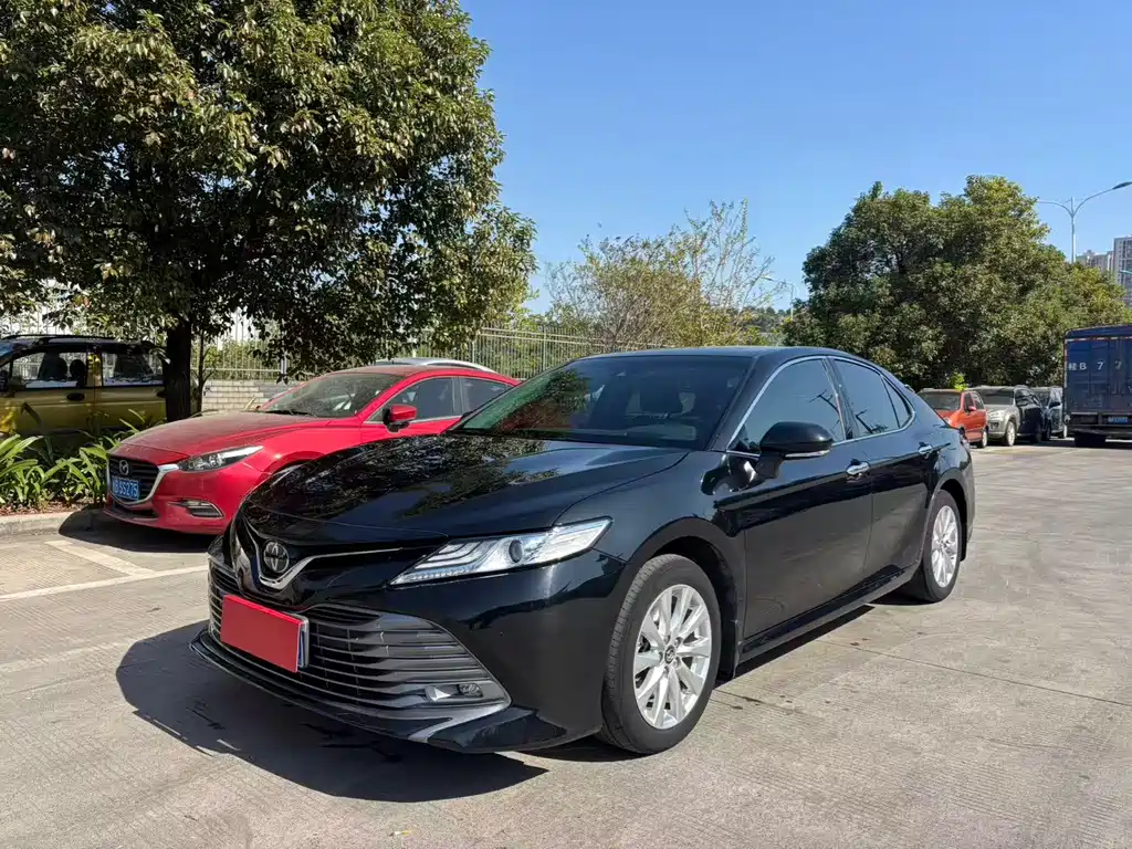 Toyota Camry 2020 — фото 3