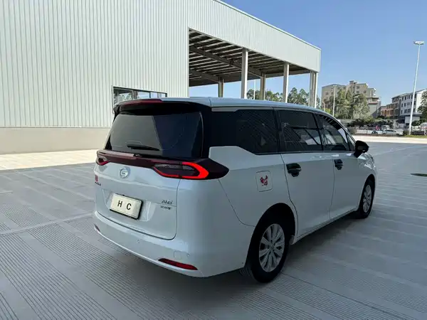 GAC Trumpchi M6 2021
