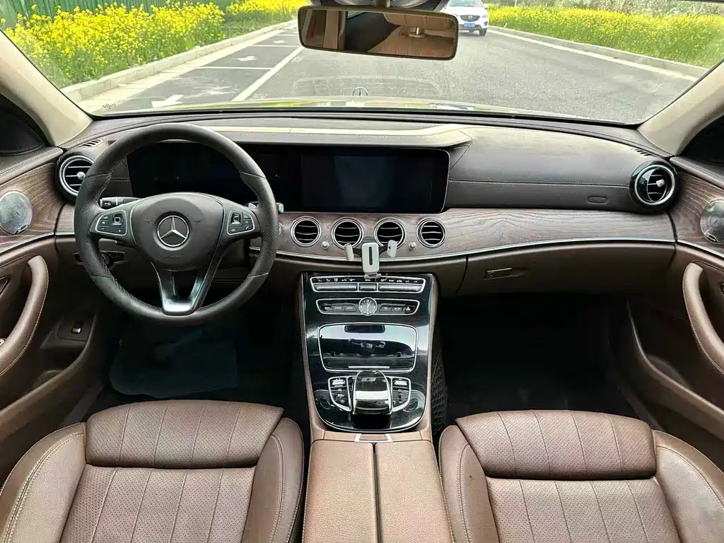 Mercedes-Benz E-Class 2017 — фото 5
