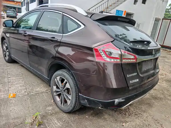 Luxgen You6 SUV 2014