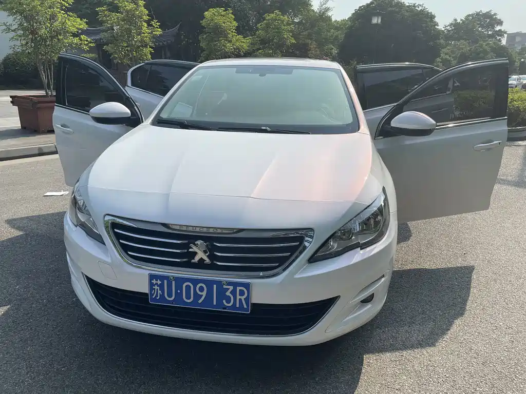 Peugeot 408 2015 — фото 11