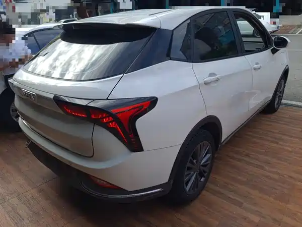 Neta V 2022