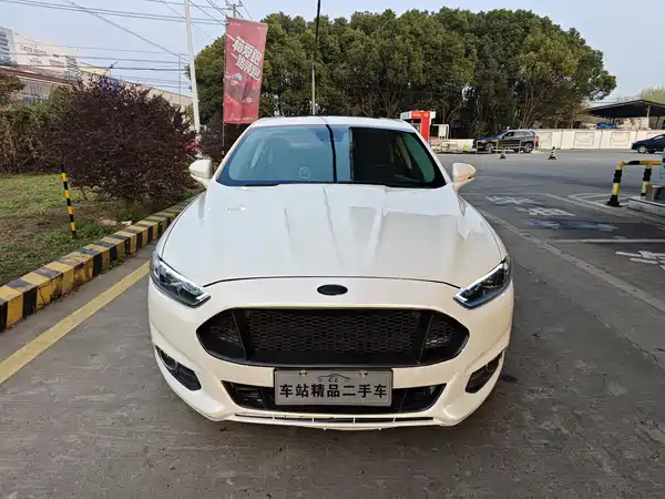Ford Mondeo 2013
