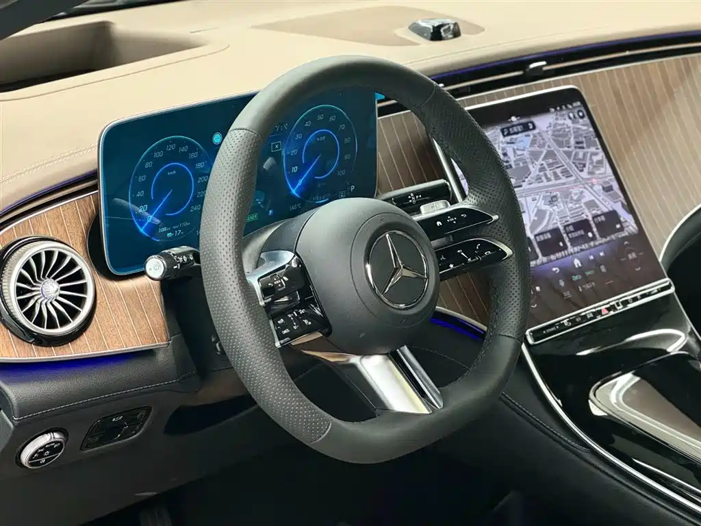 Mercedes-Benz EQE SUV 2025 — фото 8