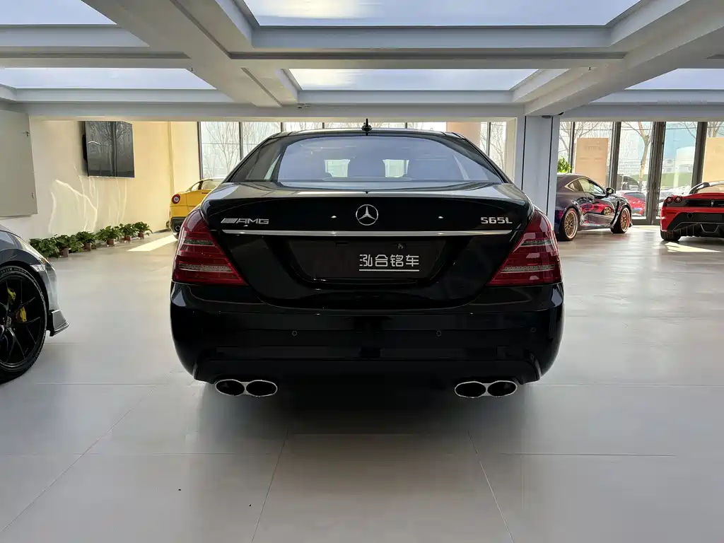 Mercedes-Benz S-Class AMG 2011 — фото 17