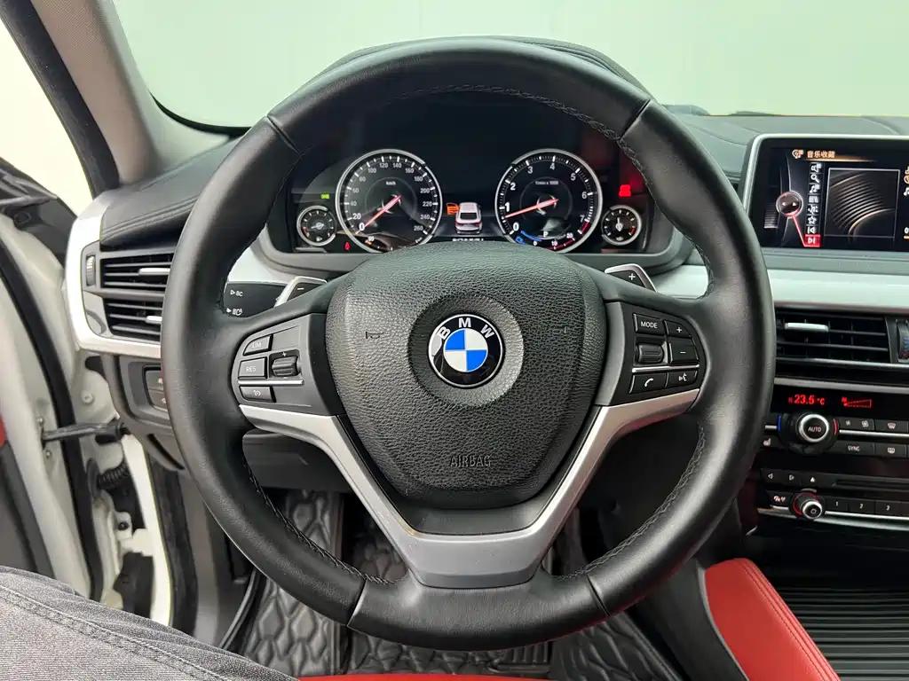 BMW X6 2016 — фото 13