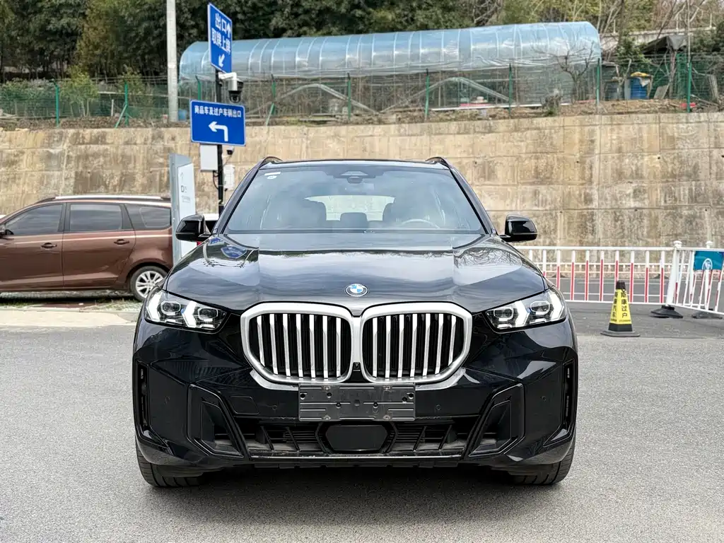 BMW X5 2025 — фото 2