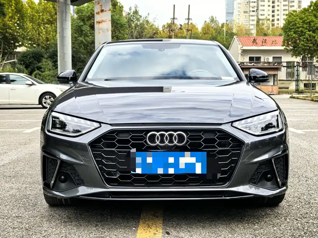 Audi A4L 2021