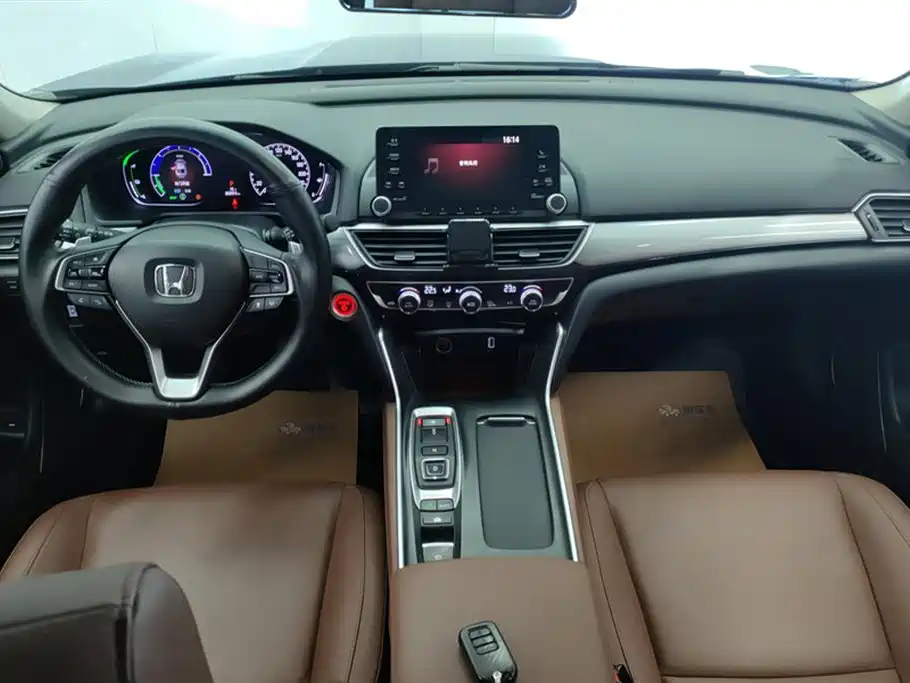 Honda Inspire 2020 — фото 12