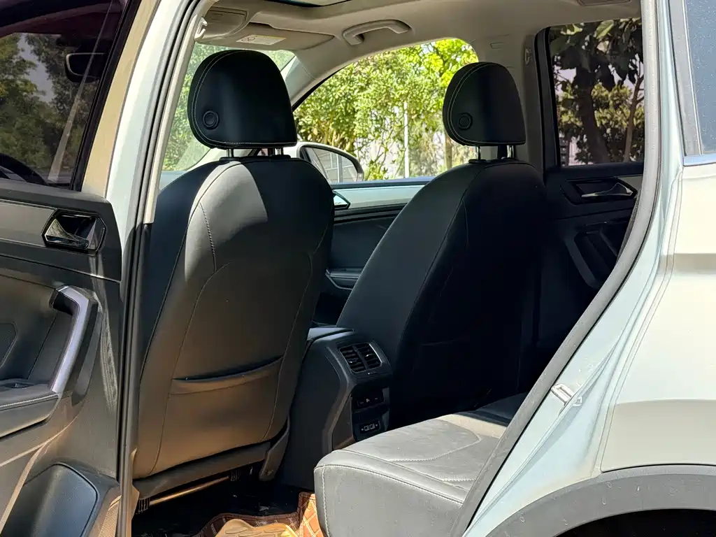 Volkswagen Tiguan L 2019 — фото 9